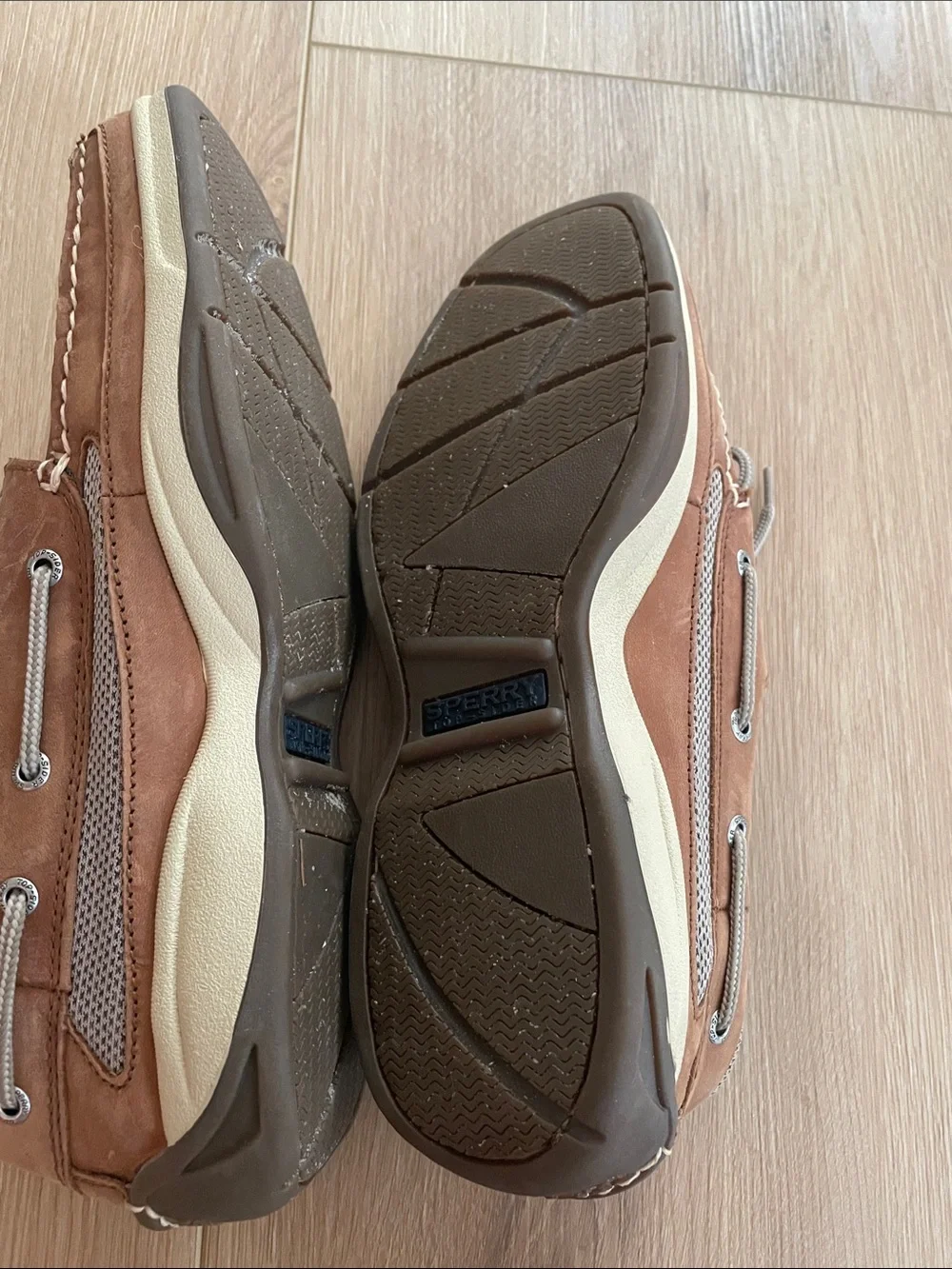 Sperry Men’s Tan Leather Two-Eye Boat Shoes like new